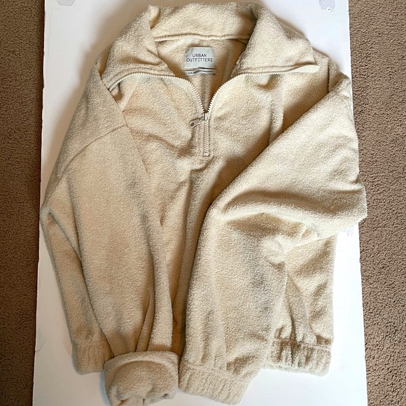 Original Urban Outfitters 1/4 zip Fleece - Picture 2 of 3